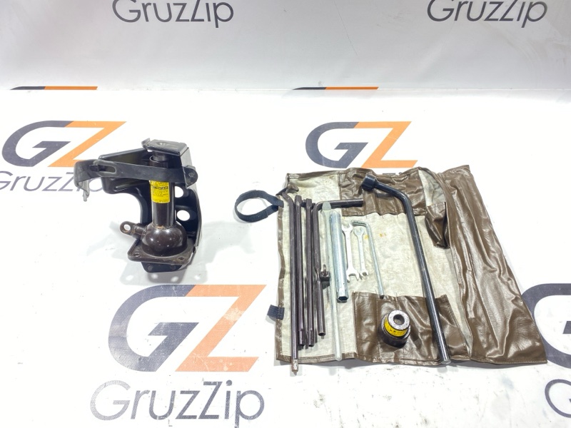 Инструментальный ящик Toyota Land Cruiser Cygnus UZJ100W 2UZ-FE 1999 (б/у)