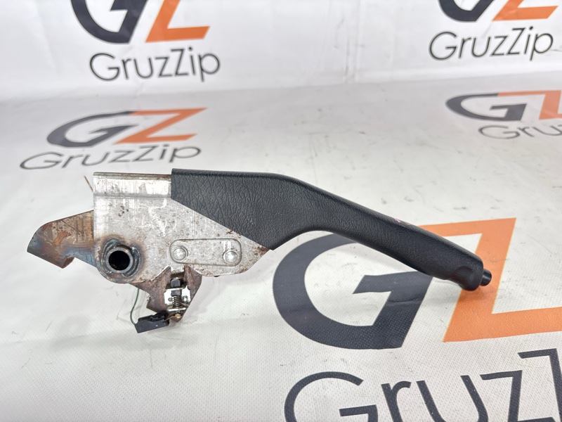 Ручка ручного тормоза Isuzu Bighorn USB69GW 4JG2 1996 (б/у)