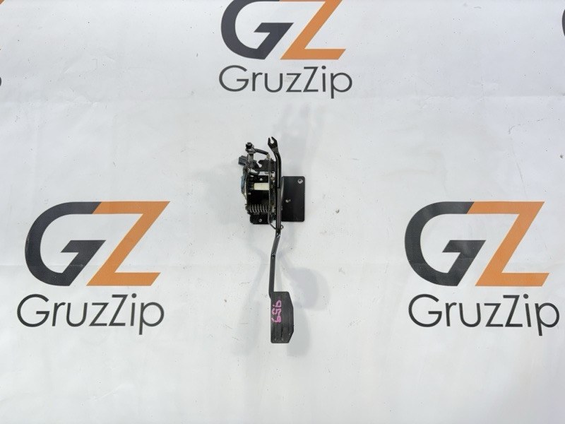Педаль газа Isuzu Bighorn USB69GW 4JG2 1996 (б/у)