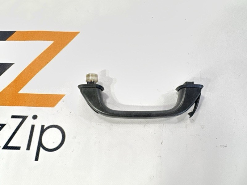 Ручка салона Isuzu Bighorn UBS69GW 4JG2 1996 (б/у)
