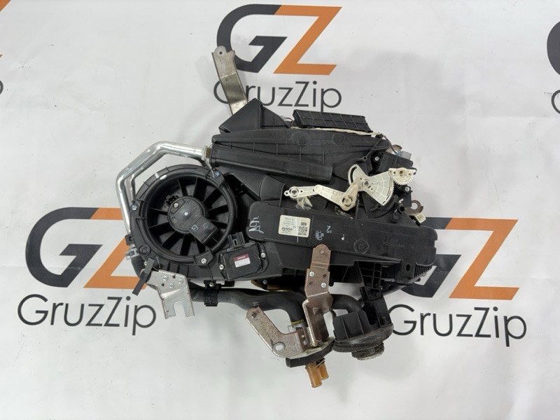 Печка в сборе Toyota Sequoia USK65 3URFE 2008 задняя (б/у)
