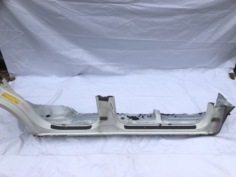Порог кузовной Toyota Land Cruiser Prado KDJ120 1KD-FTV 2007 правый (б/у)