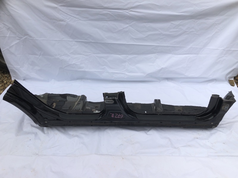 Порог кузовной Toyota Harrier GSU30 2GR-FE 2007 правый (б/у)