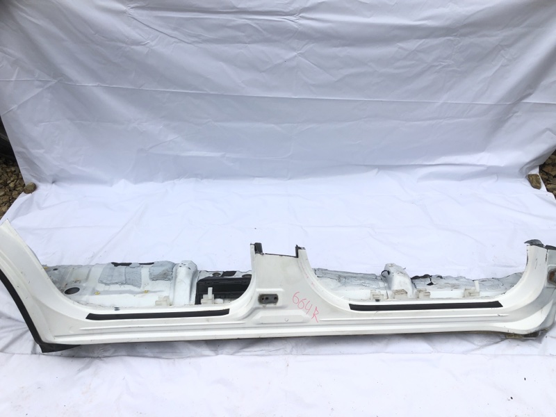 Порог кузовной Toyota Sequoia USK65 3URFE 2007 правый (б/у)