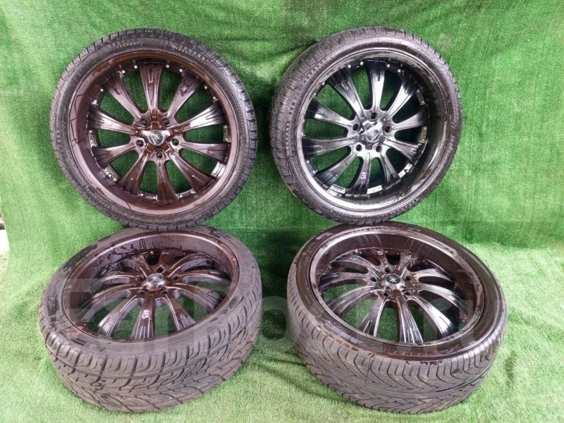 Шина 305/35 R24 (б/у)