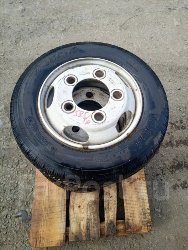Шина 195/70 R15.5 Isuzu Elf NKR66 4HF1 1993 (б/у)