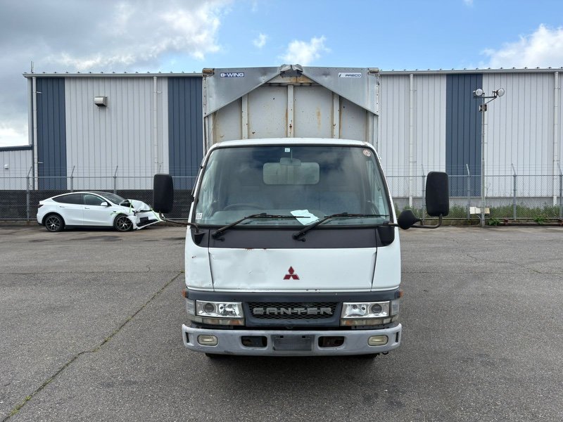 Кабина Mitsubishi Fuso Canter FE53 4M51 1999 (б/у)
