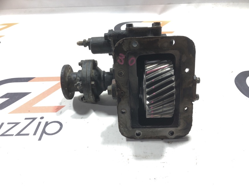 Редуктор отбора мощности (ПТО) Isuzu Forward FRR33 6HH1 2002 (б/у)