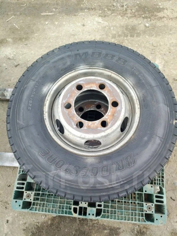 Шина 225/90 R17.5 (б/у)