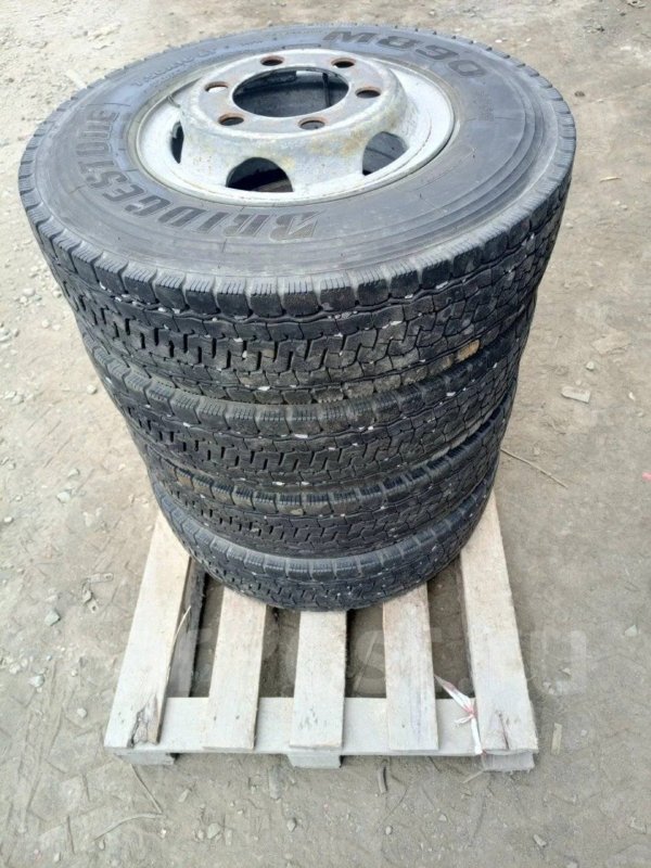Шина 7.5 R16 (б/у)