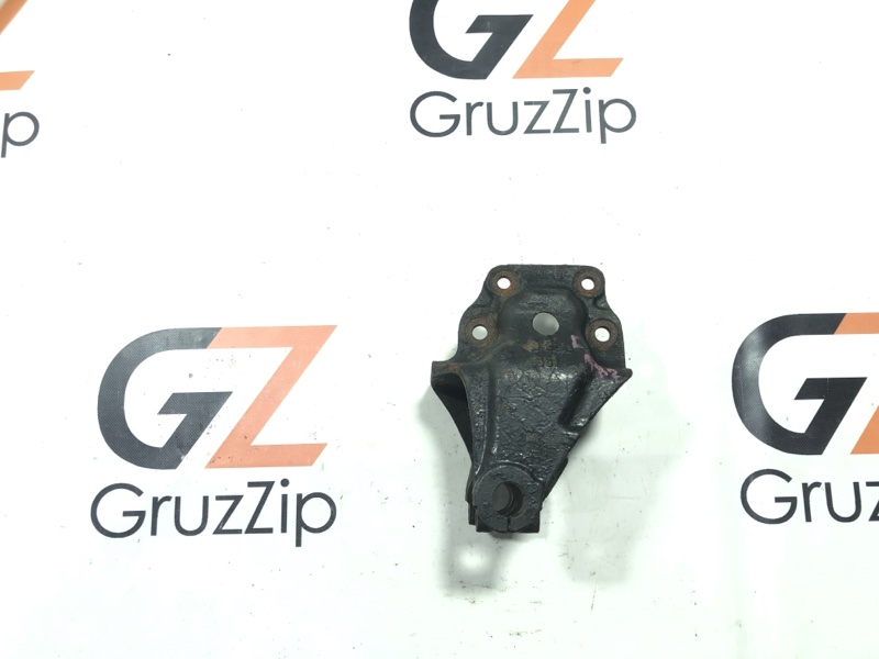 Кронштейн рессоры Isuzu Giga CXG50 6WA1 1997 передний (б/у)