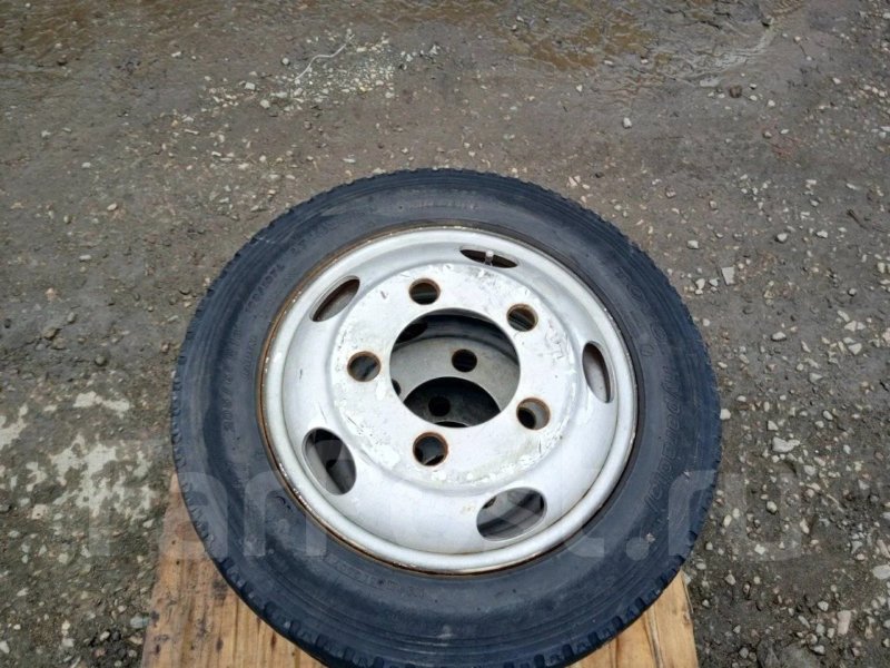 Шина 205/65 R16 (б/у)