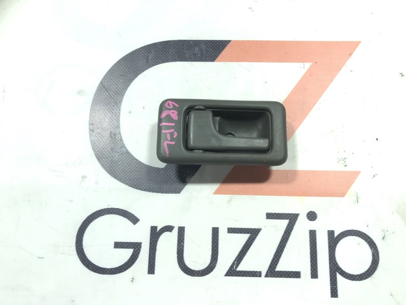 Ручка двери внутренняя Isuzu Bighorn USB69GW 4JG2 1996 передняя левая (б/у)