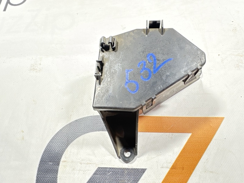 Защита электропроводки Isuzu Forward FRR35 6HL1 2000 (б/у)