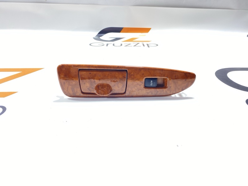 Кнопка стеклоподъемника Toyota Land Cruiser UZJ100W 2UZ-FE 2005 задняя левая (б/у)