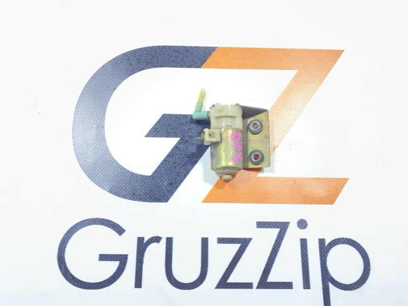 Насос омывателя стекла Isuzu Giga CXZ71 10PD1 1990 (б/у)