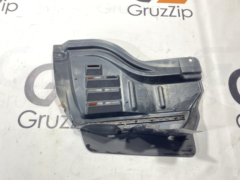 Подкрылок Toyota Sequoia USK65 3URFE 2008 передний правый (б/у)