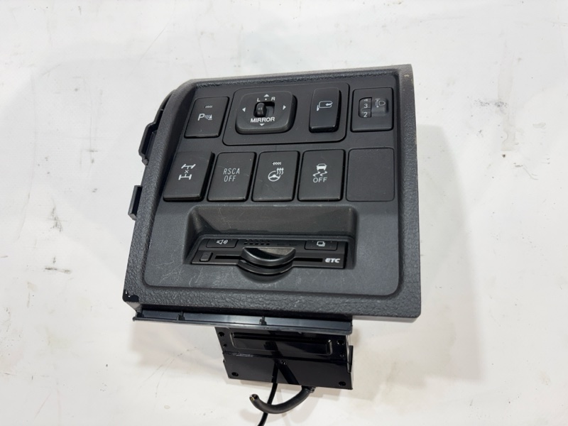 Кнопки прочие Toyota Land Cruiser URJ202W 1UR-FE 2012 (б/у)