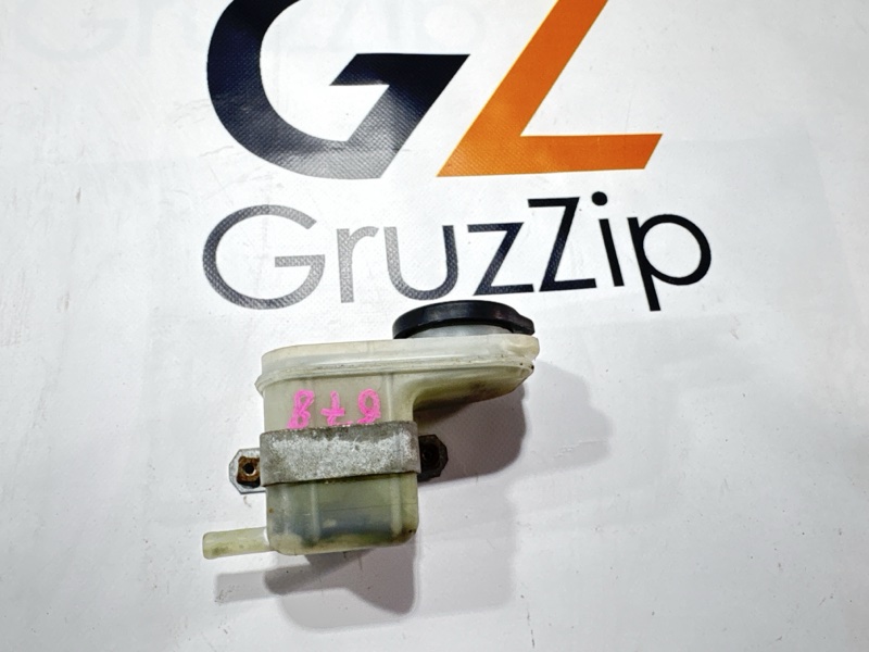 Бачок сцепления Isuzu Giga CXZ71 10PD1 1990 (б/у)