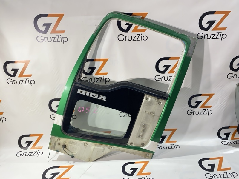 Дверь Isuzu Giga CXZ81K2 10PE1 1998 левая (б/у)