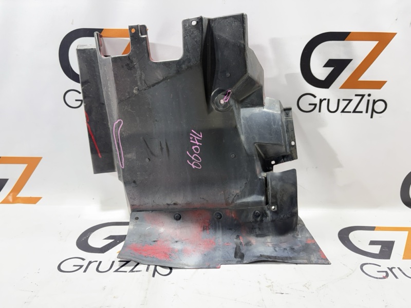 Подкрылок Isuzu Giga CYJ50W2 6WA1 1998 левый (б/у)