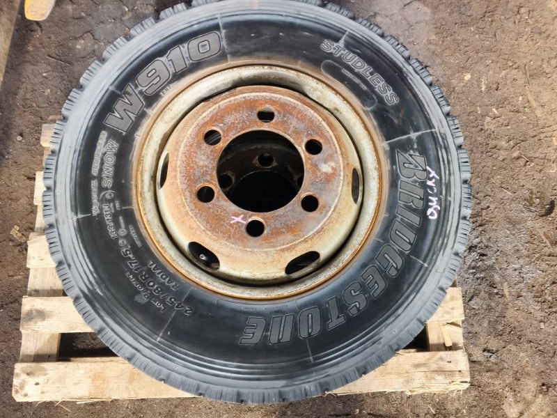 Шина 245/80R17.5 Hino Ranger FC2JGA J08C 1996 (б/у)
