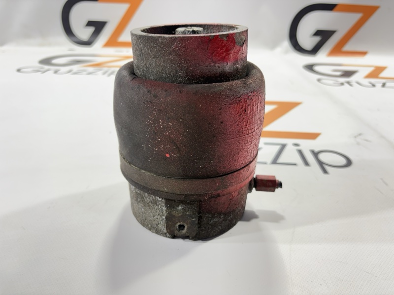 Подушка кабины Isuzu Giga CYJ50W2 6WA1 1998 (б/у)