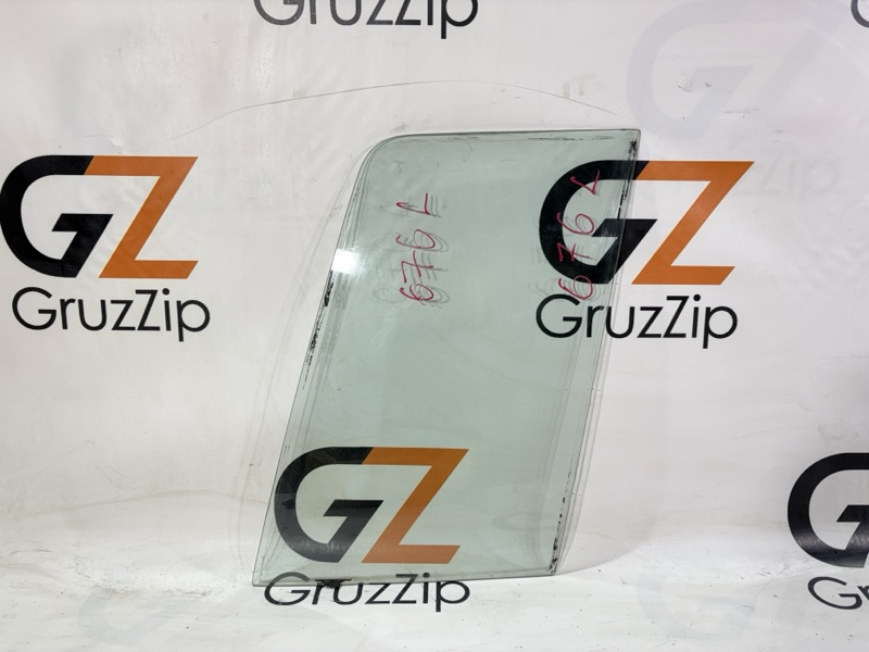 Стекло двери Isuzu Giga CXZ72 12PD1 1992 левое (б/у)