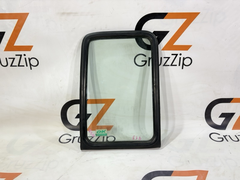 Стекло собачника Isuzu Giga CXM50 6WA1 1995 заднее правое (б/у)