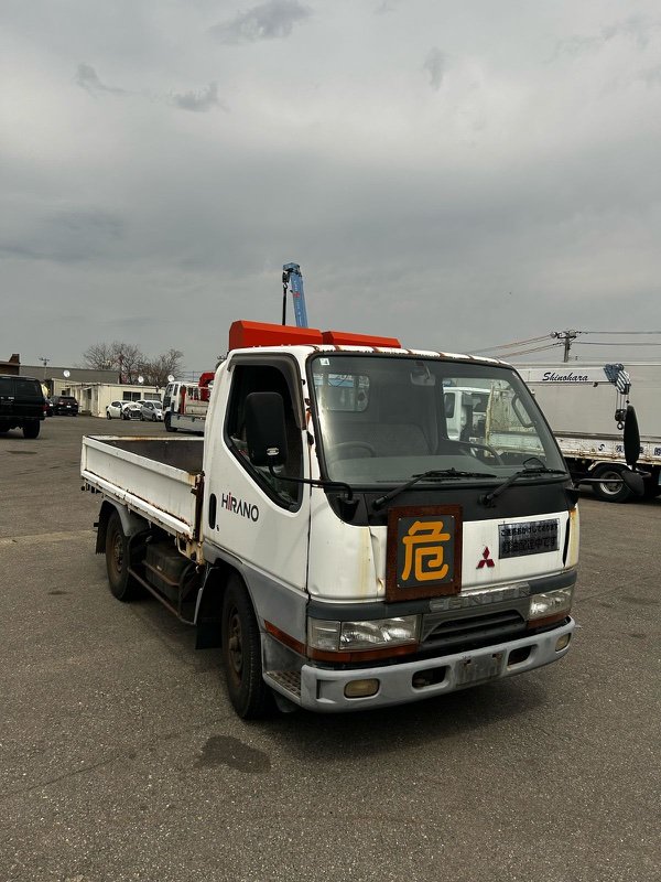 Автомобиль Mitsubishi Fuso Canter FE516 4D36 1996 года в разбор