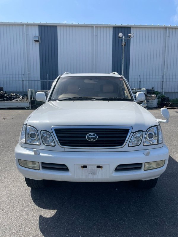 Автомобиль Toyota Land Cruiser Cygnus UZJ100W 2UZ-FE 2001 года в разбор
