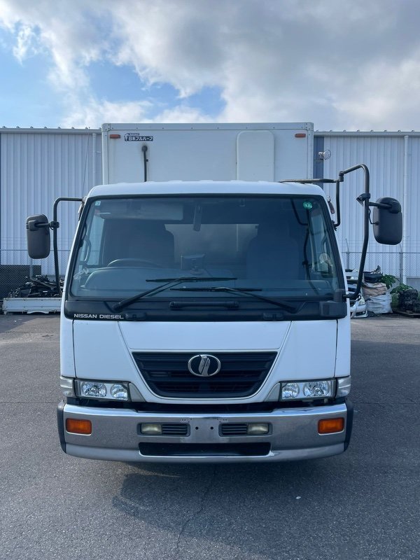 Автомобиль Nissan Diesel Condor MK25B FE6 2004 года в разбор