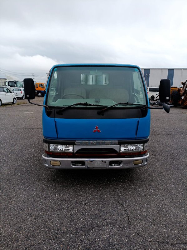 Автомобиль Mitsubishi Fuso Canter FE517 4D33 1997 года в разбор