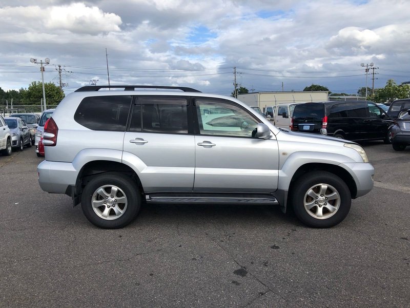 Автомобиль Toyota Land Cruiser Prado GRJ121W 1GR-FE 2005 года в разбор