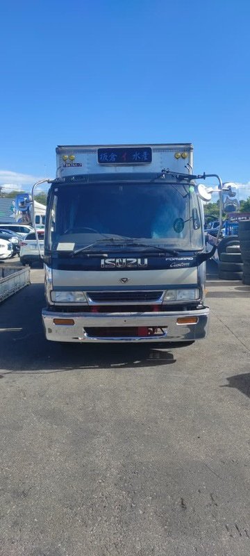Автомобиль Isuzu Forward FRR32 6HE1T 1998 года в разбор
