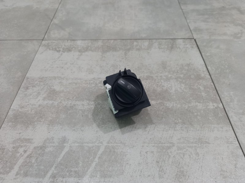 Переключатель света Mercedes A169 W245 1695453004 контрактная