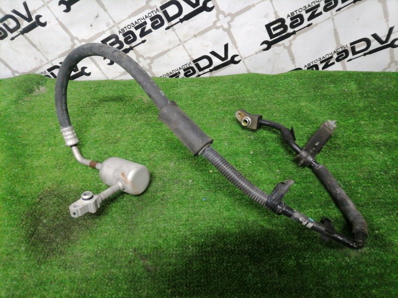 Шланг кондиционера LS600h 2007.06 UVF45 2UR-FSE Шланг кондиционера LS600h 2007.06 UVF45 2UR-FSE