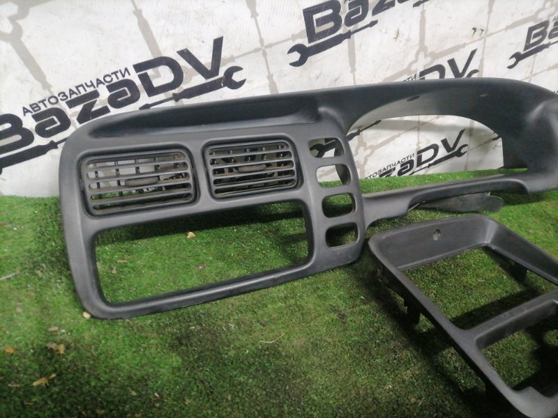 Консоль магнитофона SUZUKI GRAND ESCUDO TX92W H27A Консоль магнитофона SUZUKI GRAND ESCUDO TX92W H27A