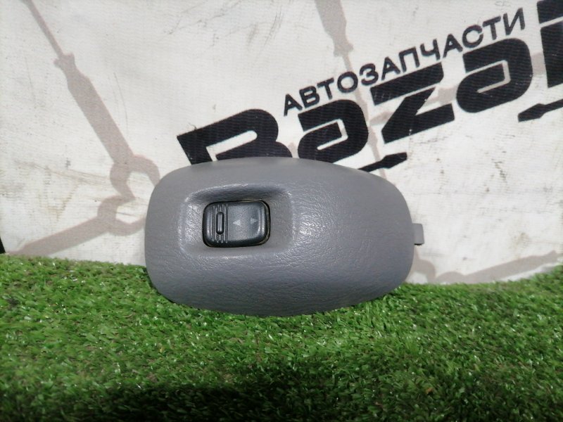 Запчасть блок управления стеклоподъемниками задний Daihatsu Terios 1997 J100G HC-EJ Б/У Блок управления стеклоподъемниками задний Daihatsu Terios 1997 J100G HC-EJ Б/У