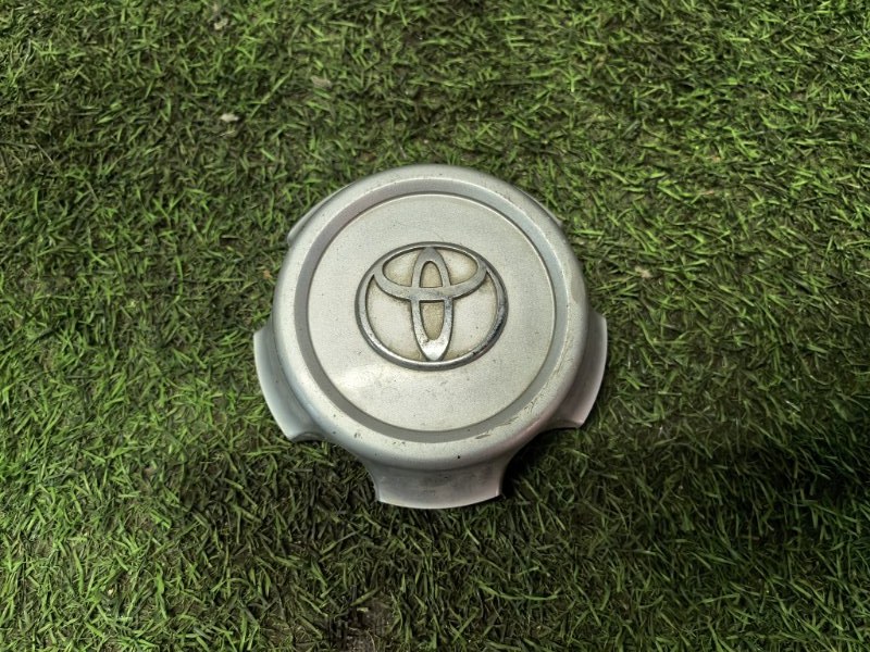 Запчасть колпак TOYOTA LAND CRUISER UZJ100 Б/У Колпак TOYOTA LAND CRUISER UZJ100 Б/У