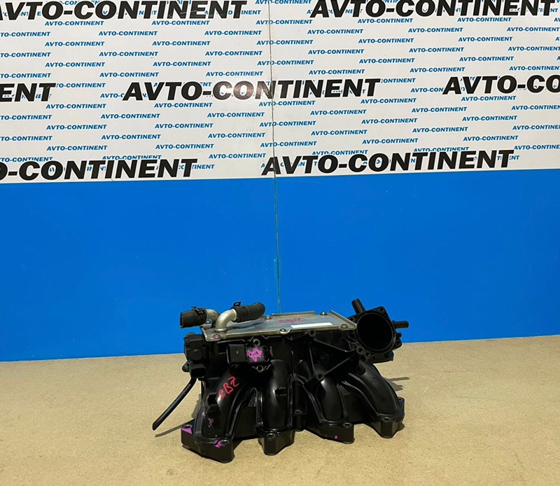 Коллектор впускной AUDI A1 8X1 CBZA 03F129711F контрактная
