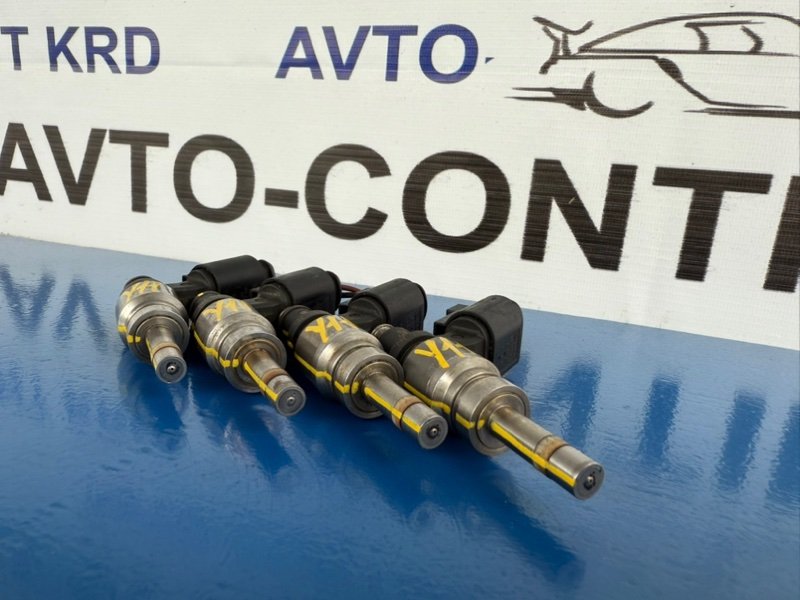 Топливная форсунка A4 8ED AUK