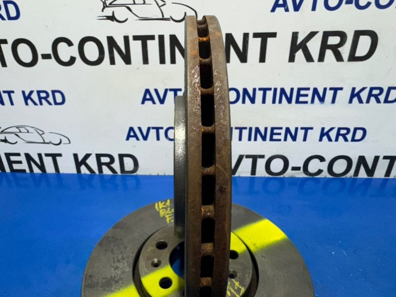 Диск тормозной передний Golf 1K1 BLF