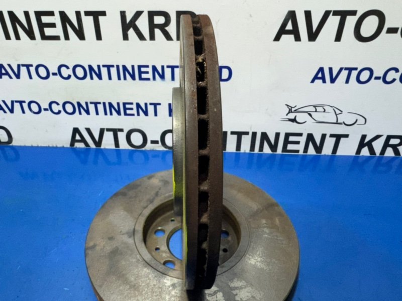 Диск тормозной передний Golf 1K1 BLF