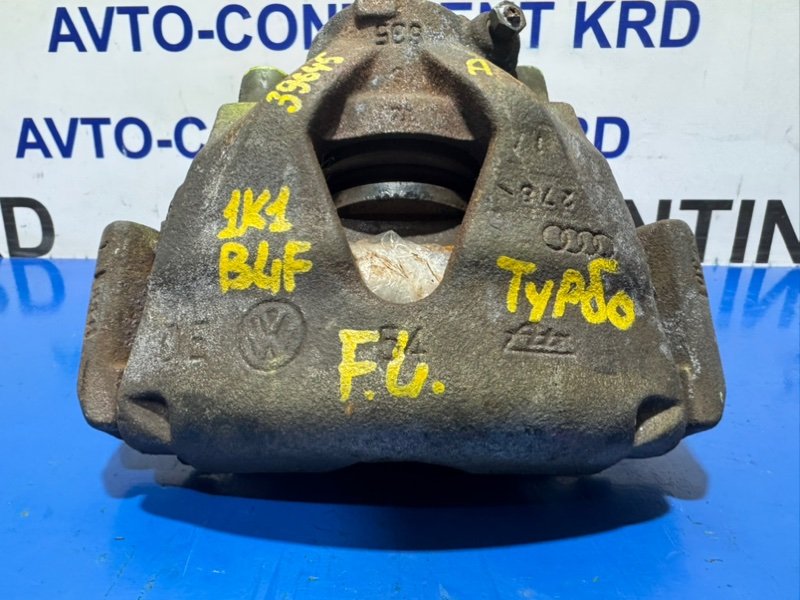 Суппорт тормозной передний левый Golf 1K1 BLF