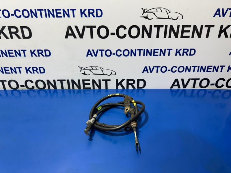 Тросик ручника задний правый Nissan Fuga PNY50 VQ35 36530-EG000 контрактная