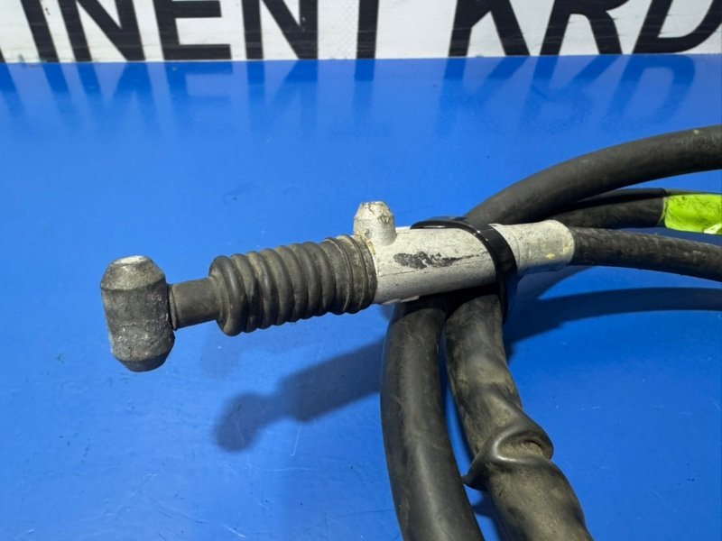 Тросик ручника задний правый Fuga PNY50 VQ35