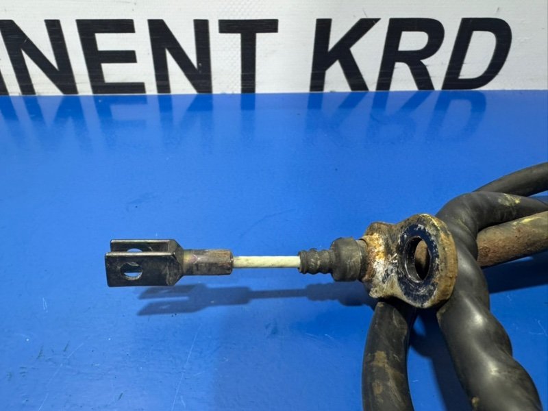 Тросик ручника задний правый Fuga PNY50 VQ35