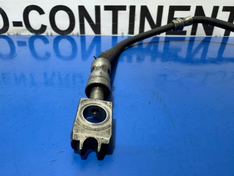 Шланг тормозной передний правый Golf 5 1K1 BLF Шланг тормозной передний правый Golf 5 1K1 BLF