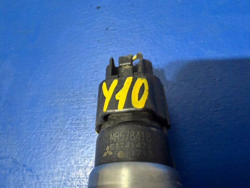 Датчик давления топливной рейки Airtrek CU4W 4G64